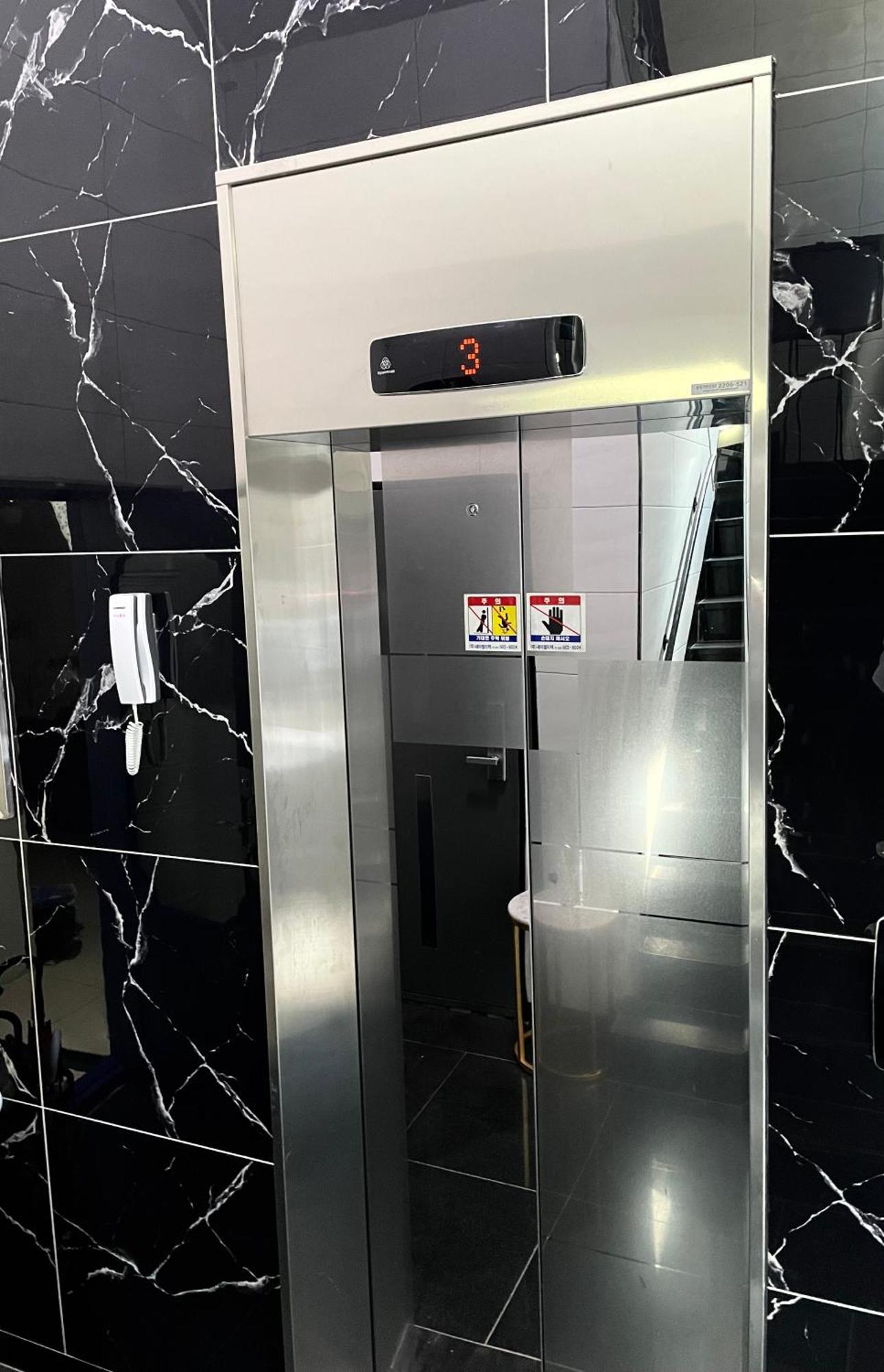 Hotel W Premium Airport Inczhon Zewnętrze zdjęcie